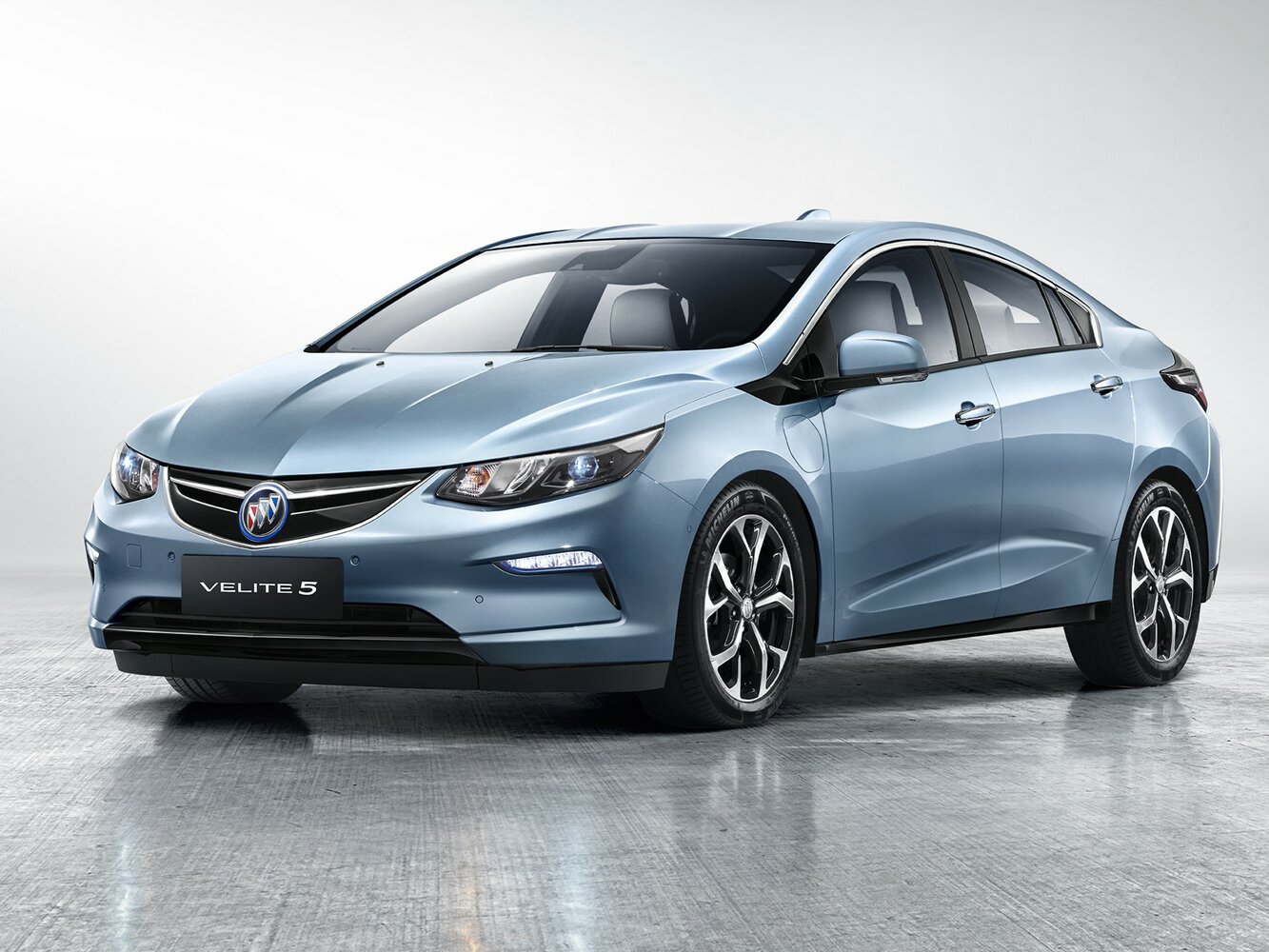 Buick Velite 5 (2017–2019) · 1.5hyb CVT (150 л.с.)