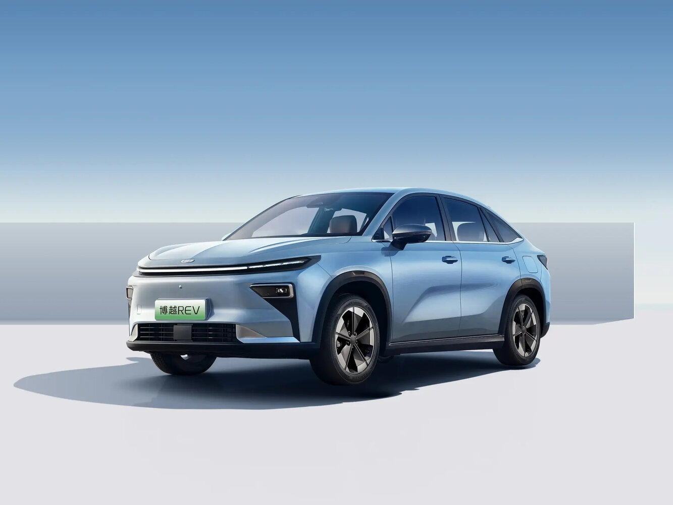 Geely Boyue REV (2026–2026) · 50 kWh 1.5hyb AT (214 л.с.)