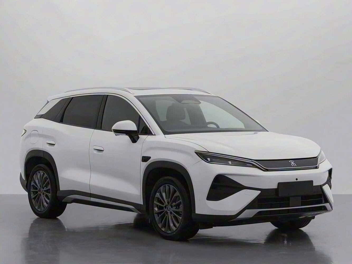 BYD Song Ultra (2026–2026) · Electro AT (270.0 кВт)