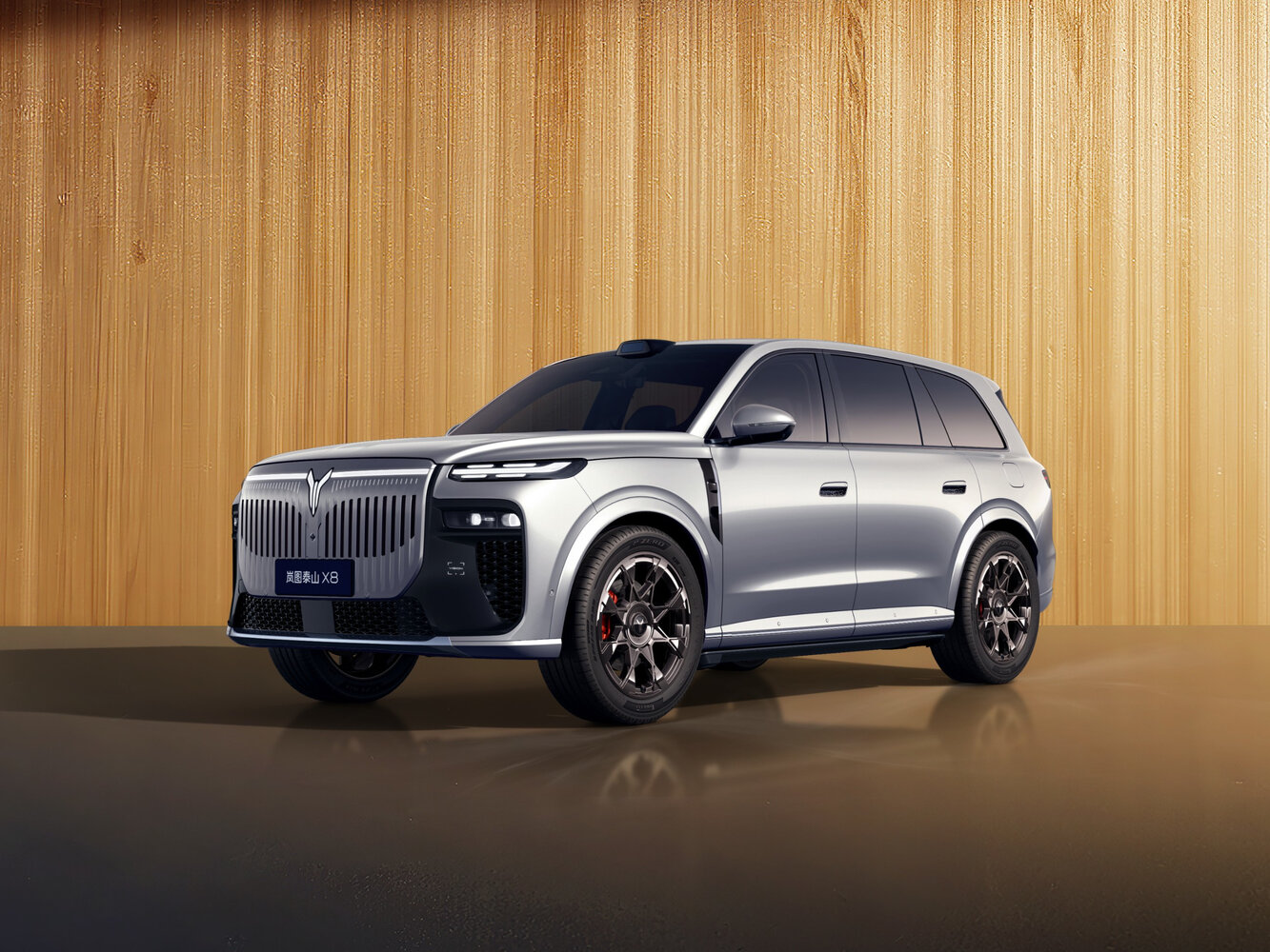 Voyah Taishan X8 (2026–2026) · 300km 1.5hyb AT (517 л.с.) 4WD
