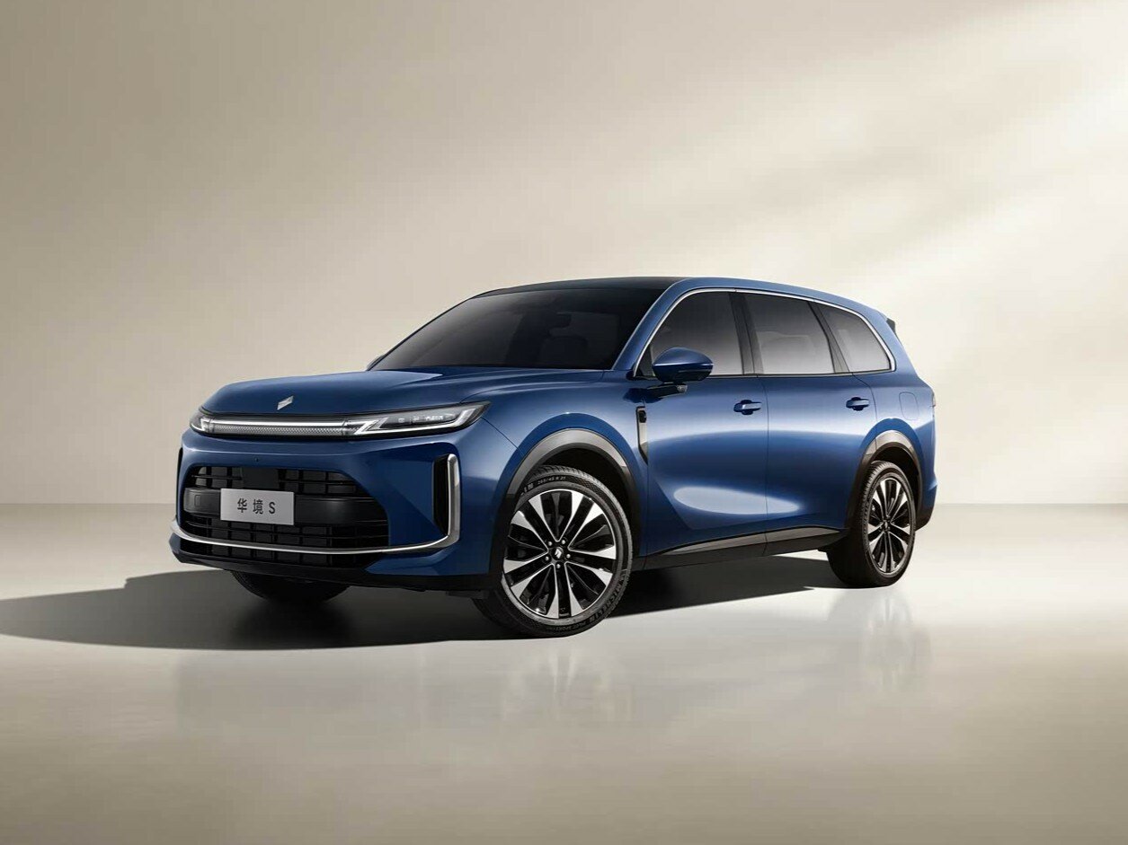 Wuling Huajing S (2026–2026) · 1.5hyb AT (272 л.с.)