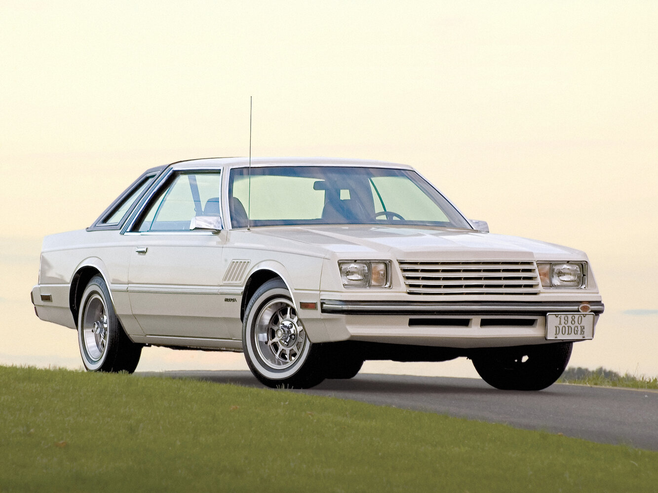 Dodge Mirada (1980–1983) · 5.2 AT (130 л.с.)