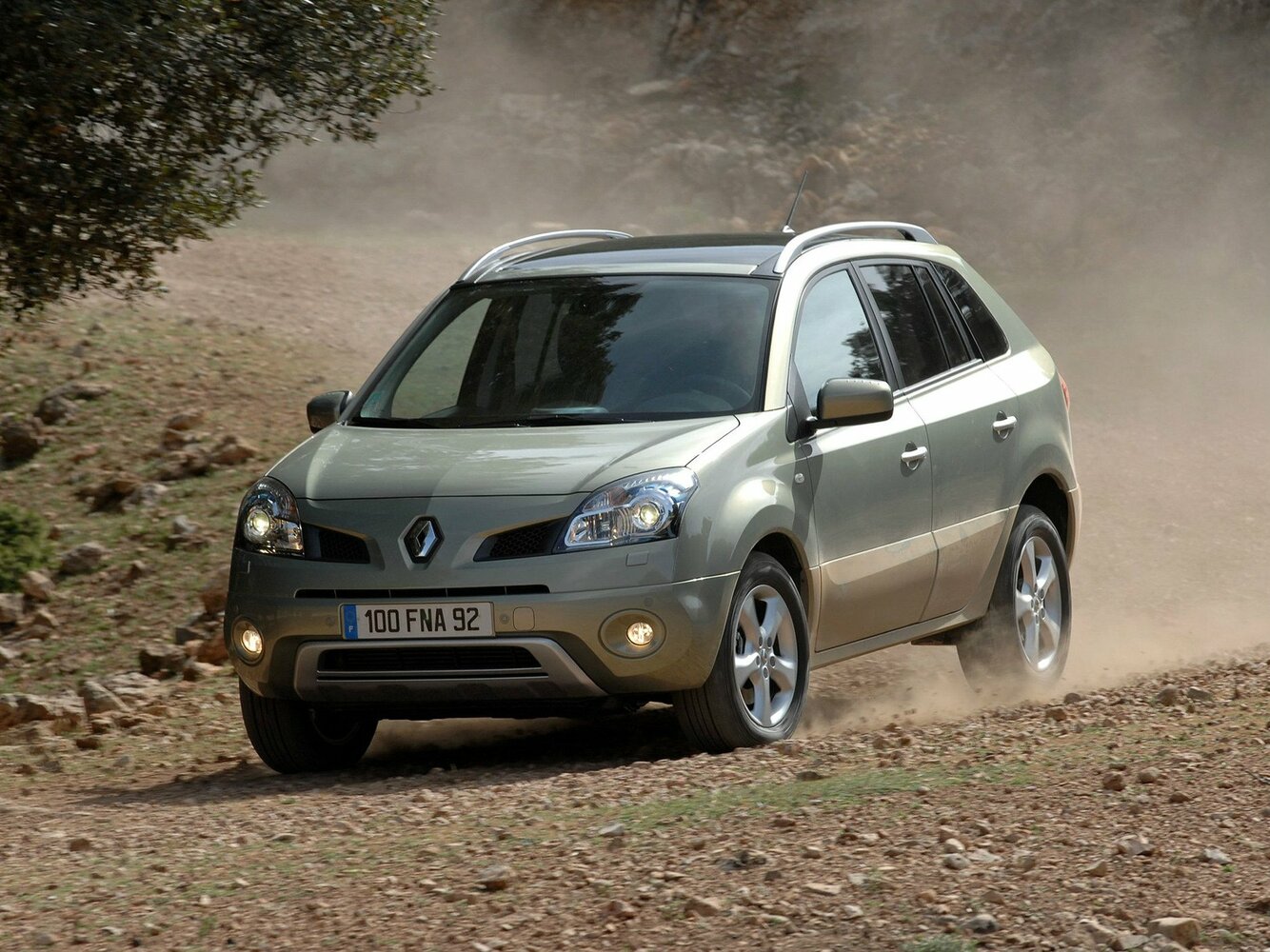 Renault Koleos I (2008–2011) · 2.5 MT (171 л.с.)