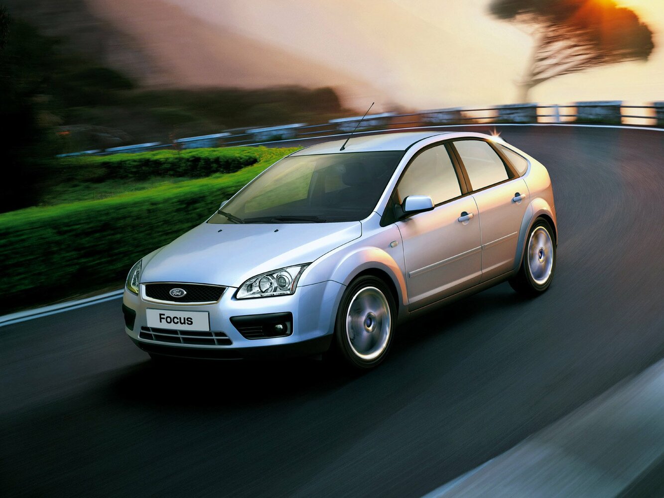 Ford Focus II (2004–2008) · 1.8 MT (125 л.с.)