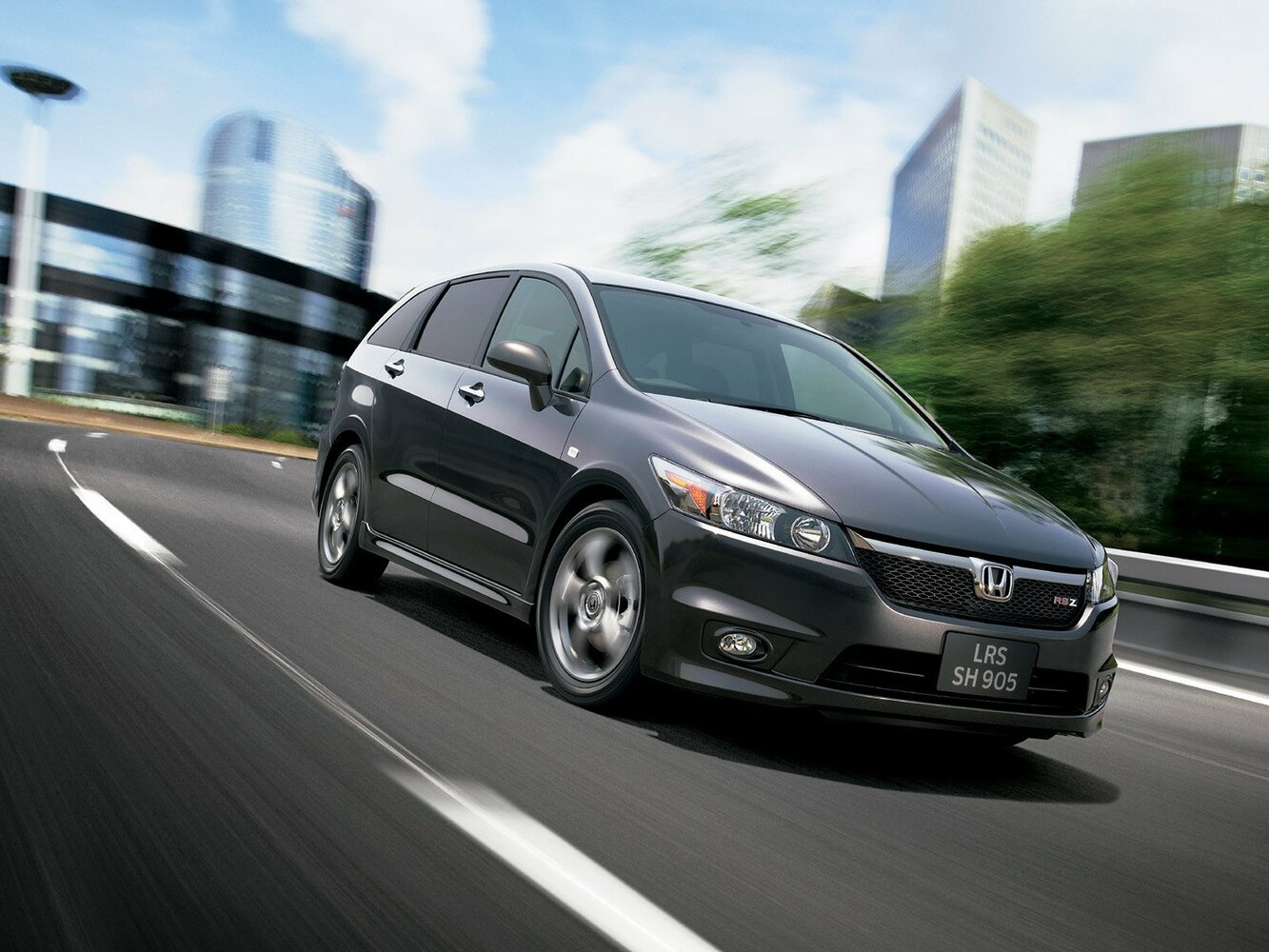 Honda Stream II (2006–2009) · 1.8 AT (140 л.с.)