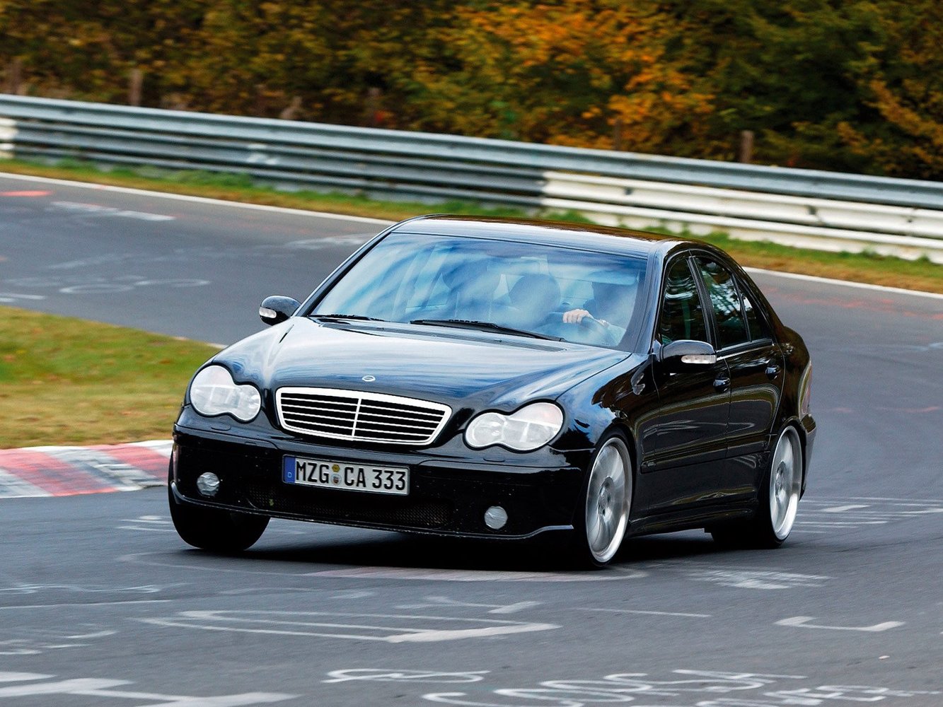 Mercedes-Benz C-Класс II (W203) (2000–2004) · 320 3.2 AT (218 л.с.) 4WD