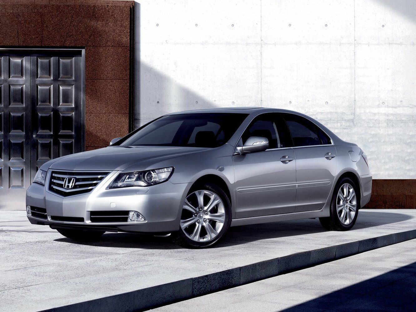 Honda Legend IV Рестайлинг (2008–2012) · 3.7 AT (295 л.с.) 4WD