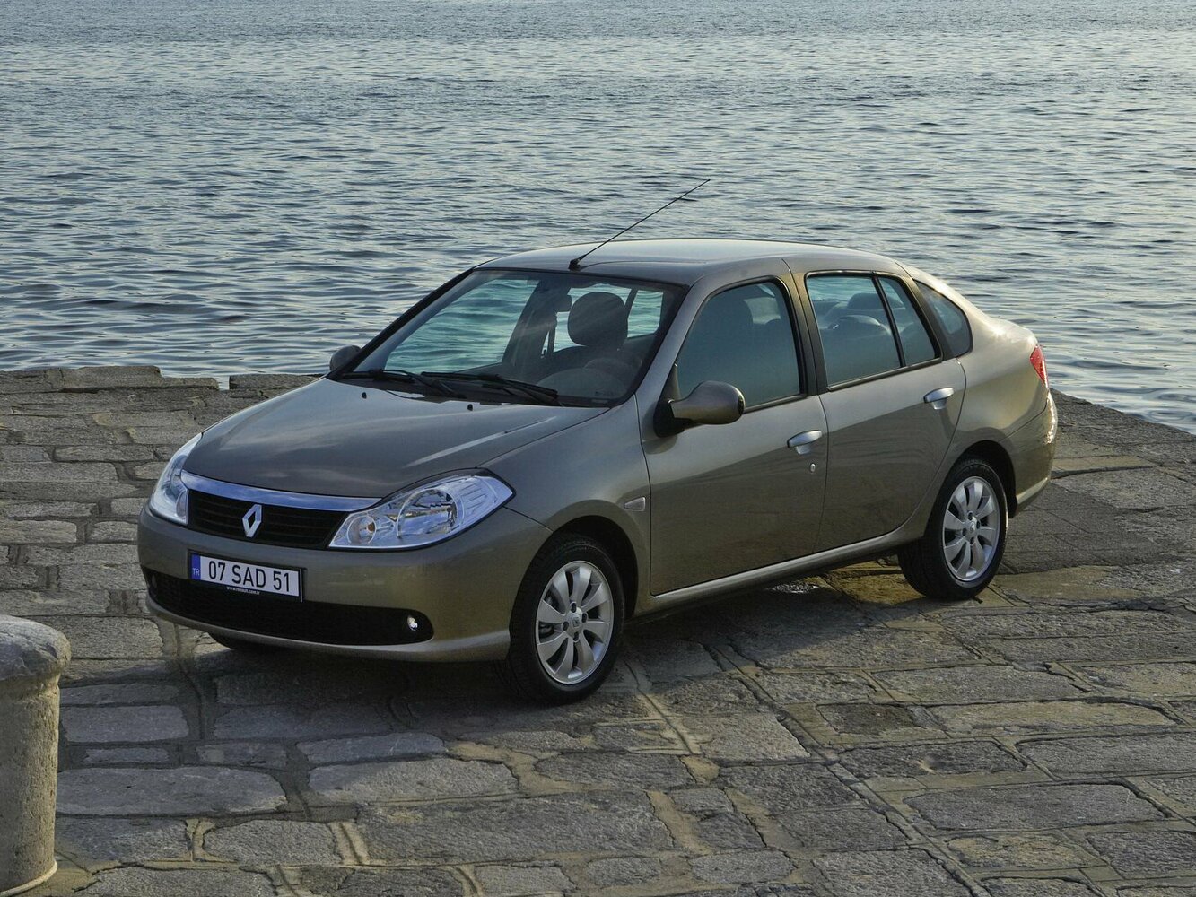 Renault Symbol ll (2008–2012) · 1.4 AT (98 л.с.)