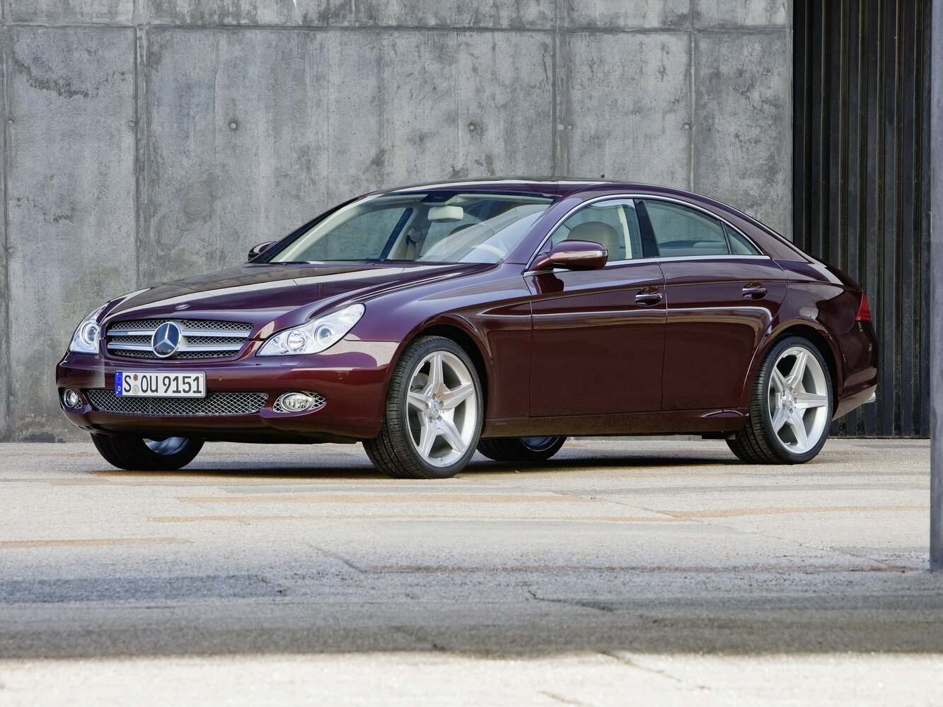 Mercedes-Benz CLS I (C219) Рестайлинг (2008–2010) · 550 5.5 AT (388 л.с.)