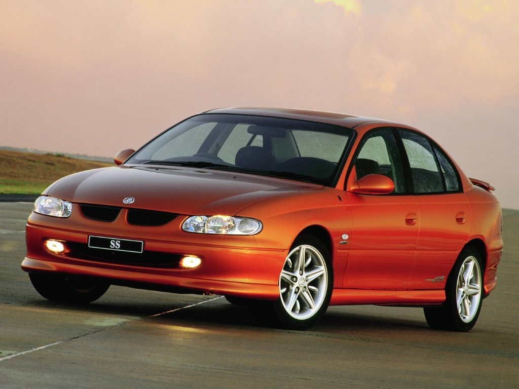 Holden Commodore III (1997–2002) · 3.8 AT (233 л.с.)