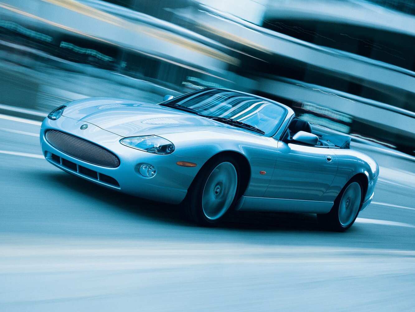 Jaguar XKR I Рестайлинг (2004–2006) · 4.2 AT (395 л.с.)