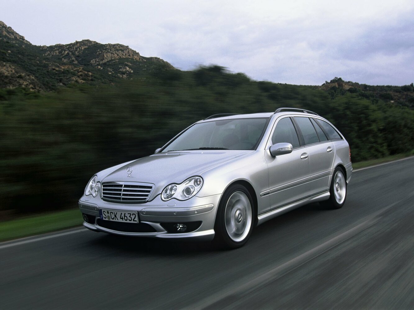 Mercedes-Benz C-Класс AMG II (W203) Рестайлинг (2004–2007) · 55 AMG 5.4 AT (367 л.с.)
