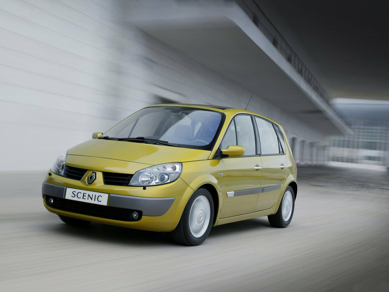 Renault Scenic II (2003–2006) · 2.0 MT (165 л.с.)