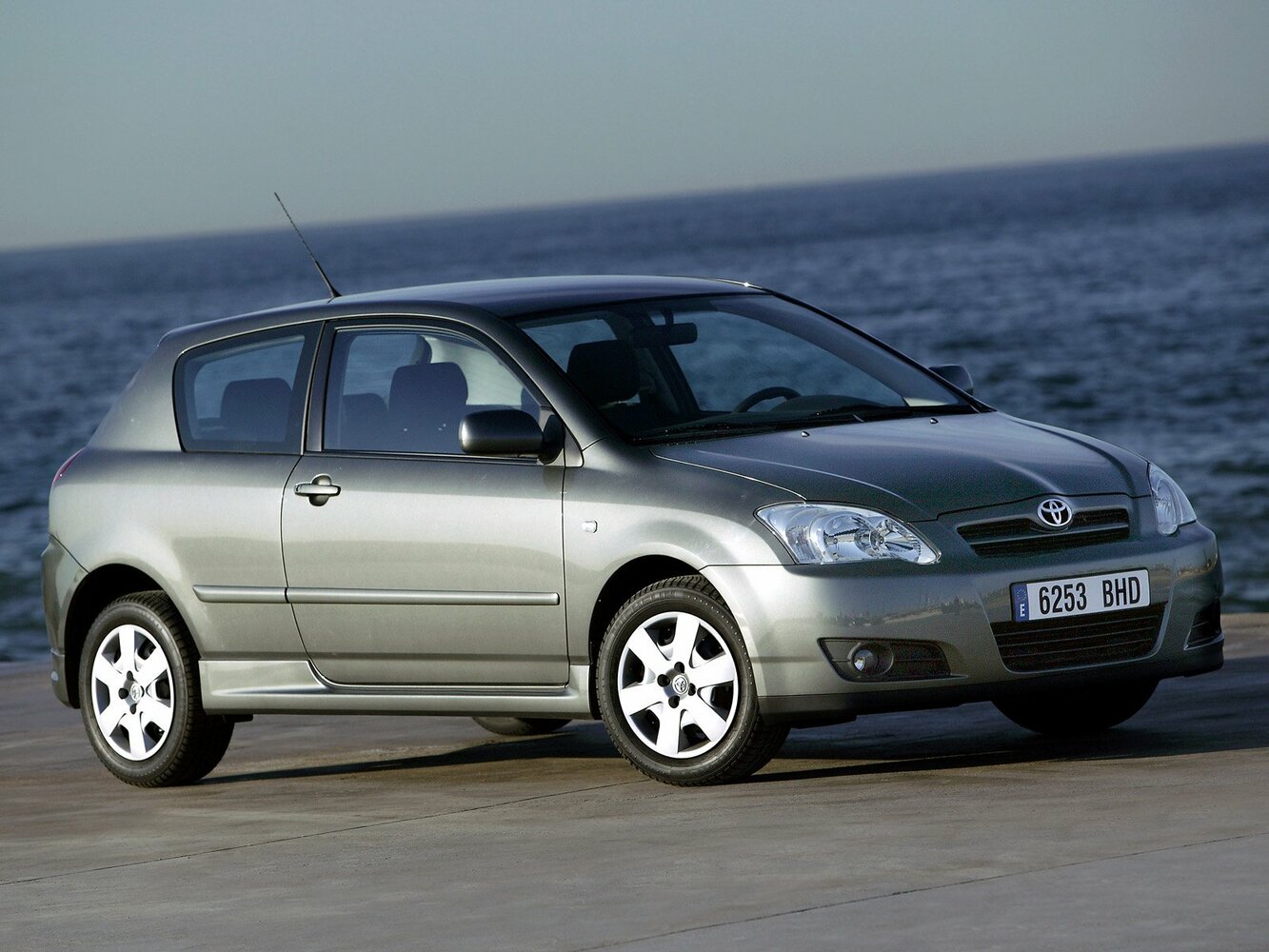 Toyota Corolla IX (E120, E130) Рестайлинг (2003–2007) · 1.5 AT (105 л.с.) 4WD