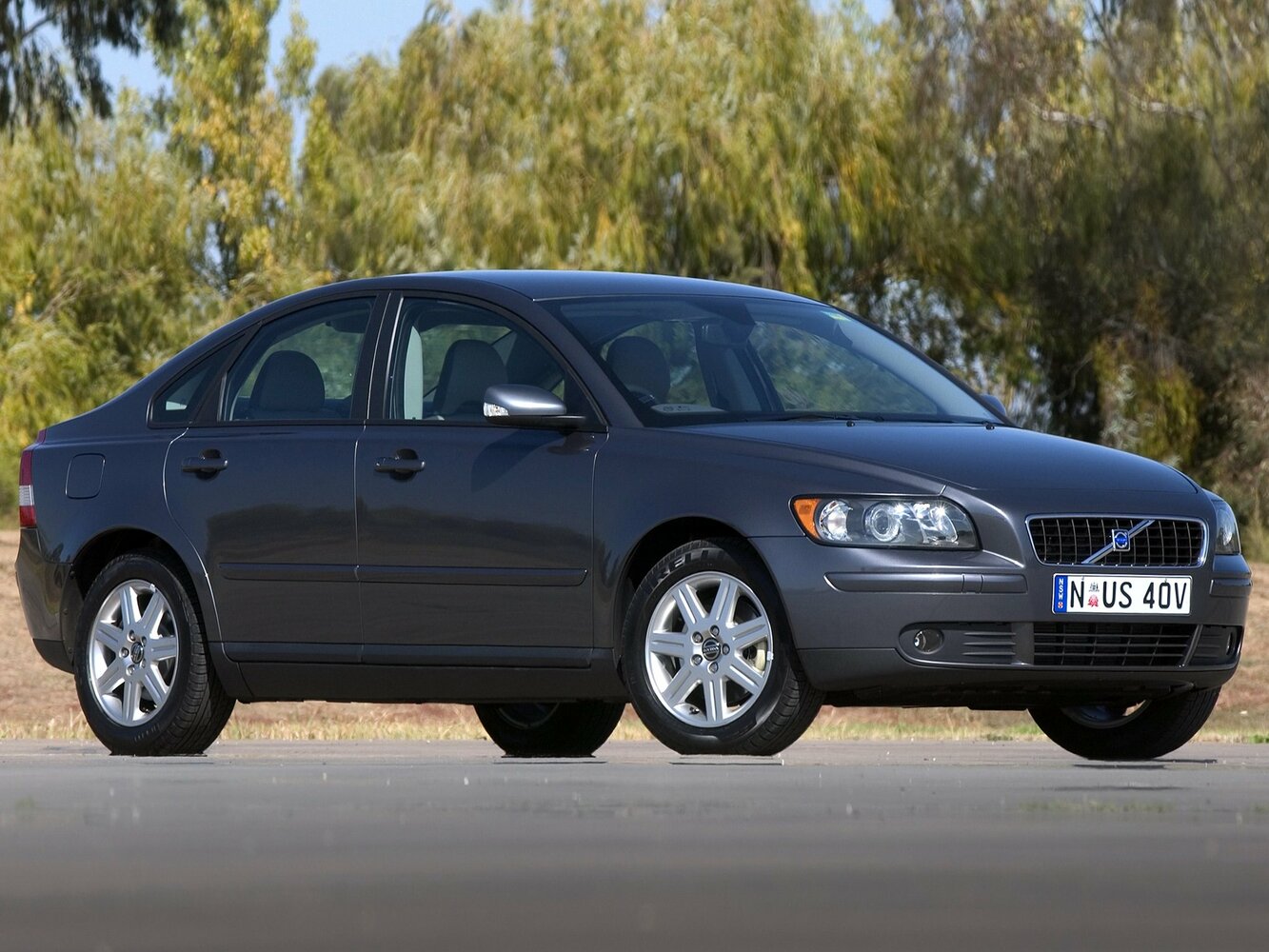 Volvo S40 II (2004–2007) · 2.4 MT (170 л.с.)