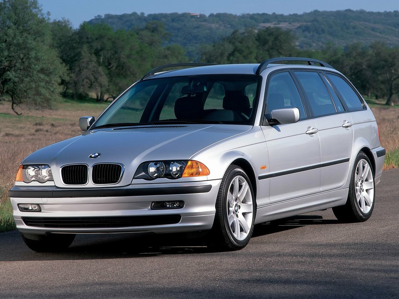 BMW 3 серии IV (E46) (1998–2003) · 330xi 3.0 MT (231 л.с.) 4WD