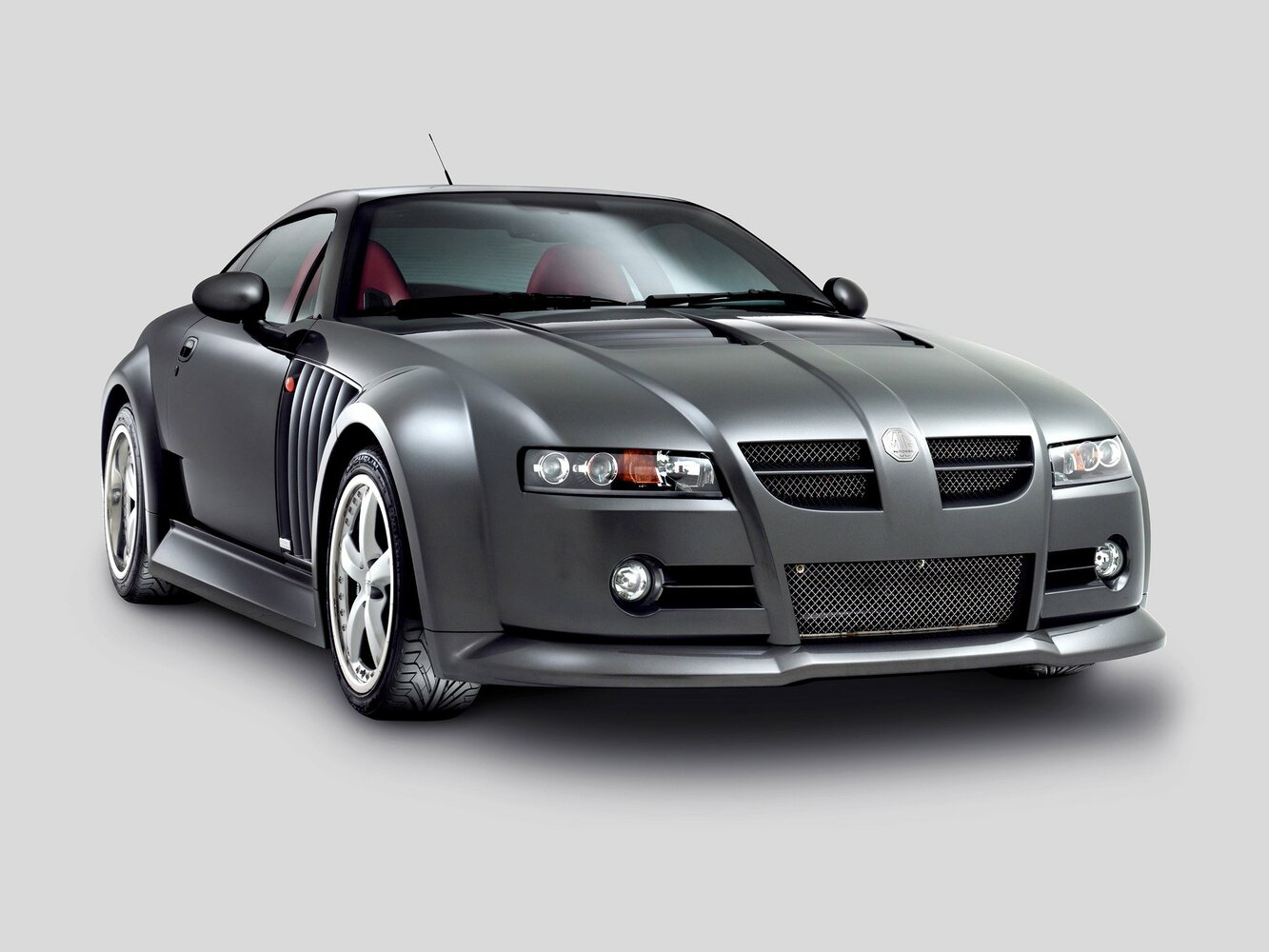 MG Xpower SV (2003–2005) · SV 4.6 MT (320 л.с.)