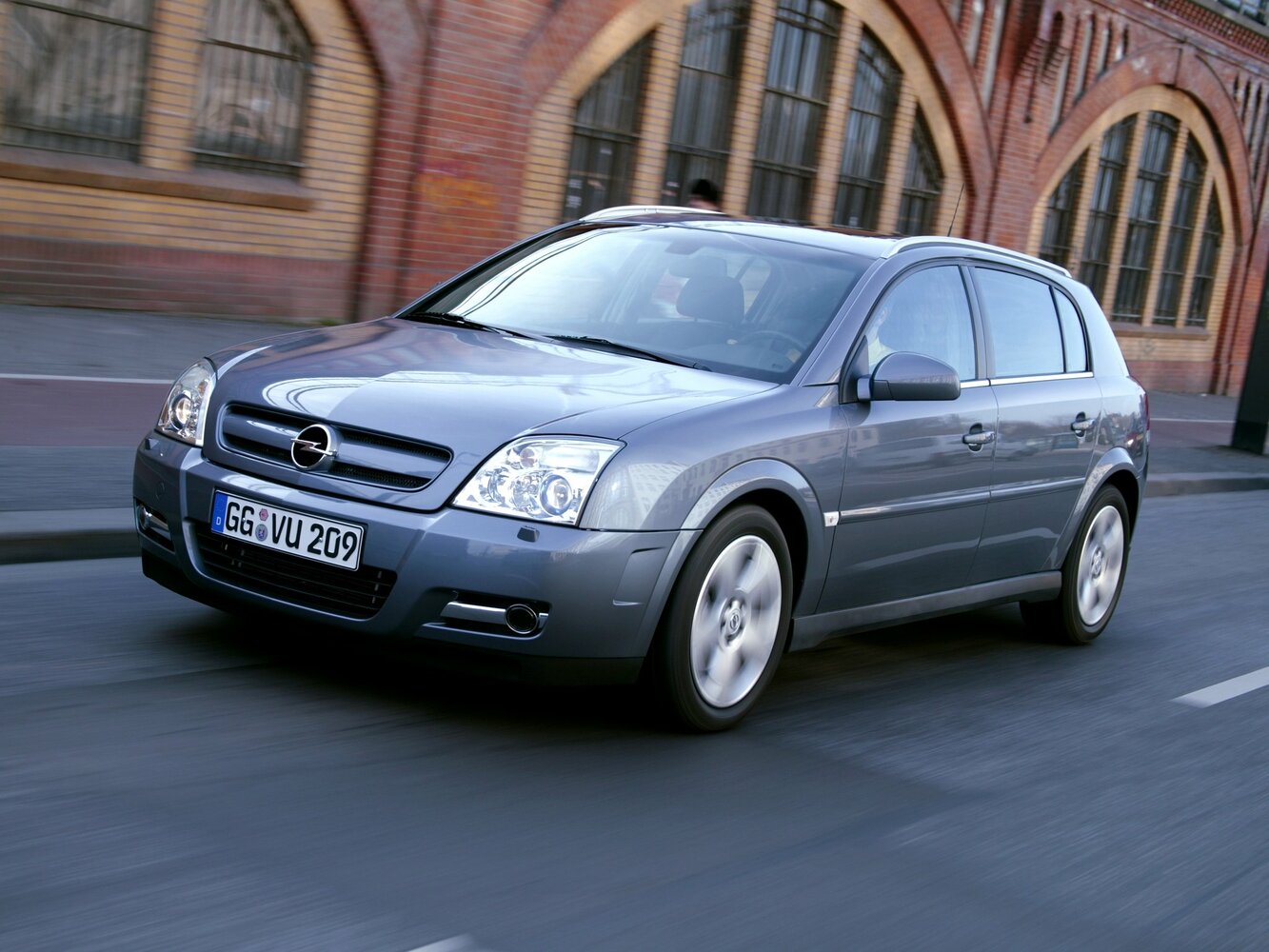 Opel Signum I (2003–2005) · 1.9d AT (150 л.с.)