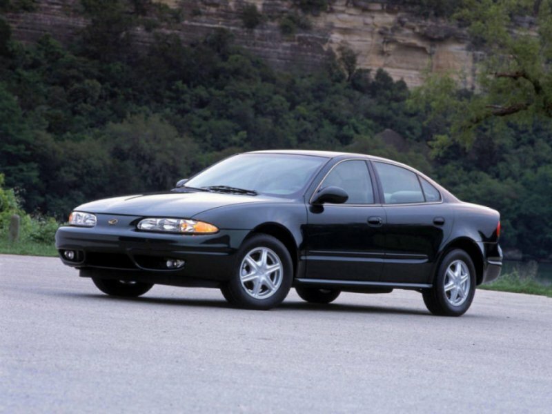 Chevrolet Alero (1999–2004) · 2.4 AT (141 л.с.)