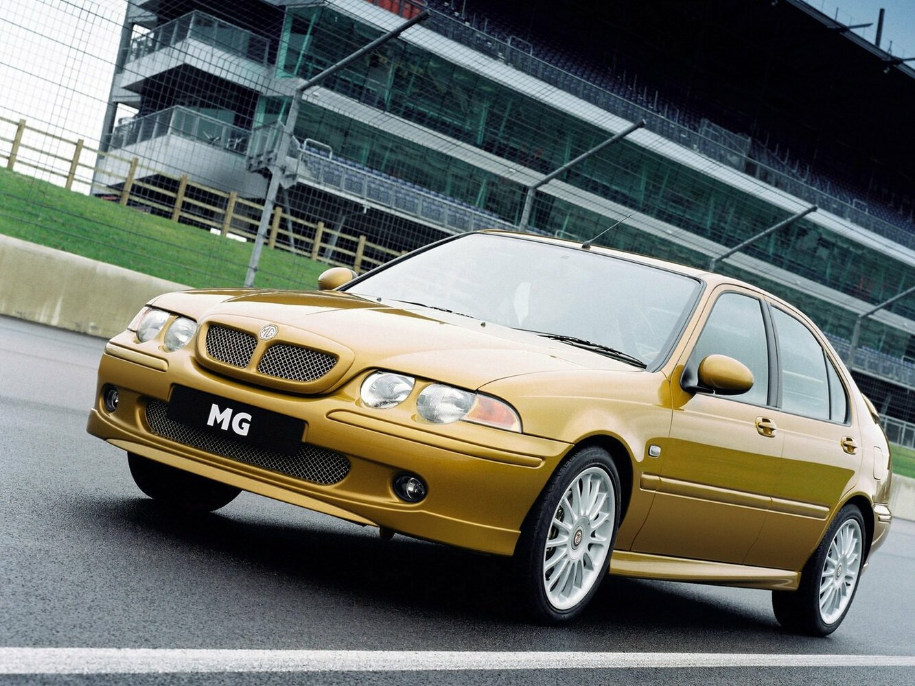 MG ZS I (2001–2005) · 2.5 MT (177 л.с.)