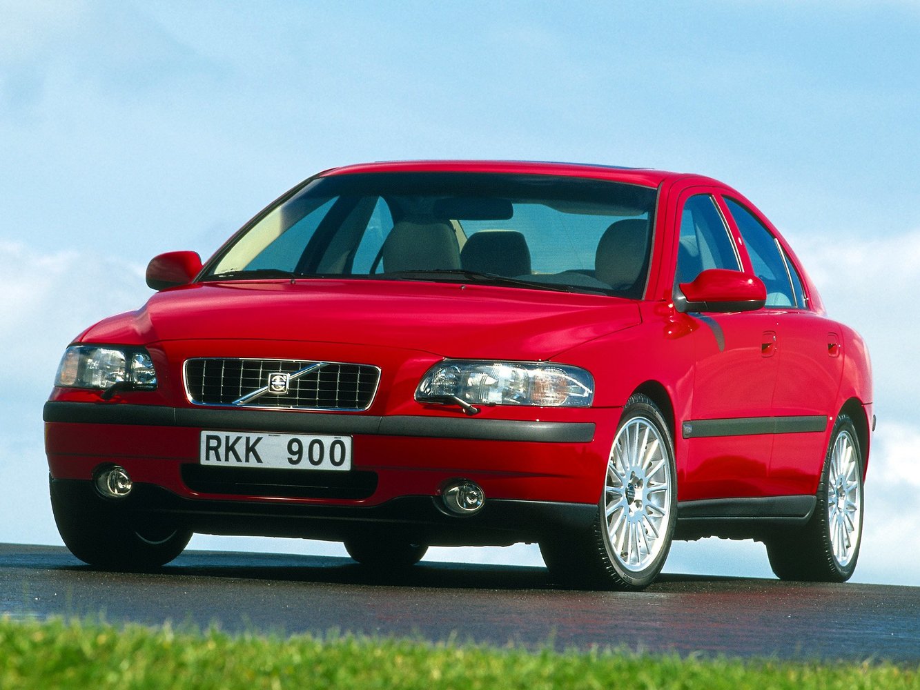 Volvo S60 I (2000–2004) · Bi-Fuel 2.4 MT (140 л.с.)
