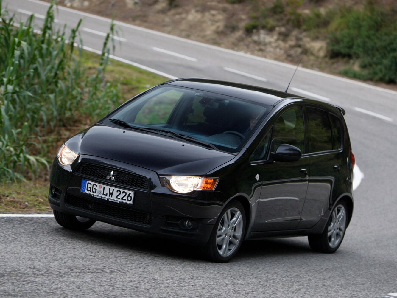 Mitsubishi Colt VI (Z30) Рестайлинг (2008–2012) · 1.5 MT (109 л.с.)