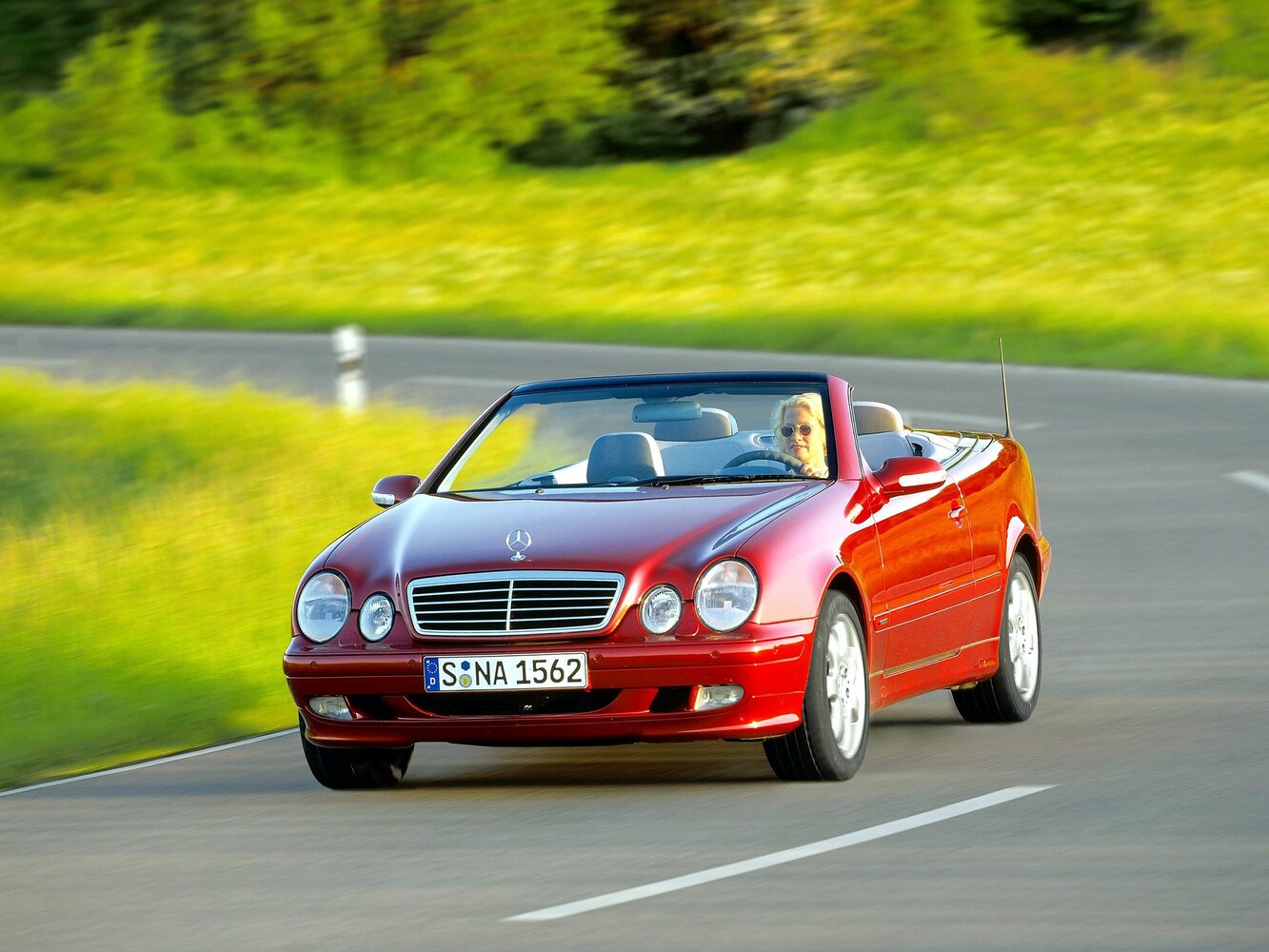 200 2.0 AT (136 л.с.)