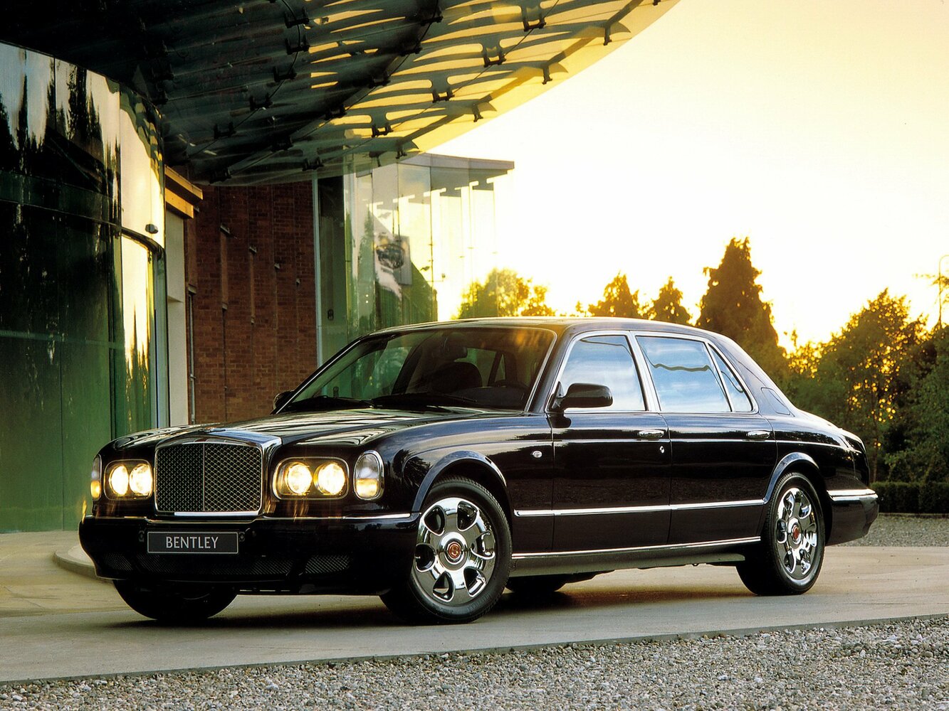 Bentley Arnage I (1998–2002) · Red Label 6.8 AT (405 л.с.)
