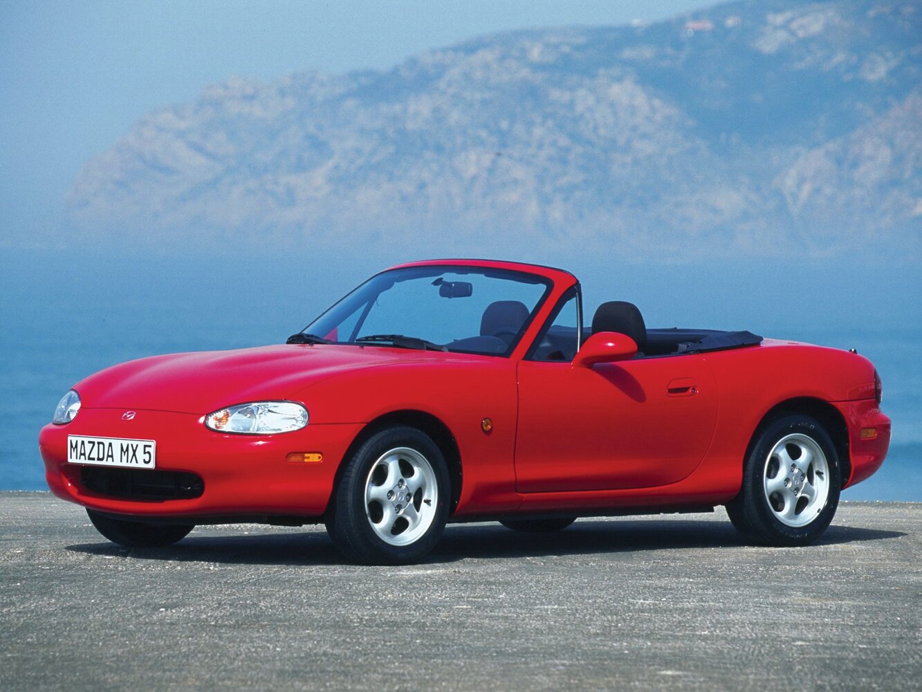 Mazda MX-5 II (NB) (1998–2001) · 1.6 MT (125 л.с.)
