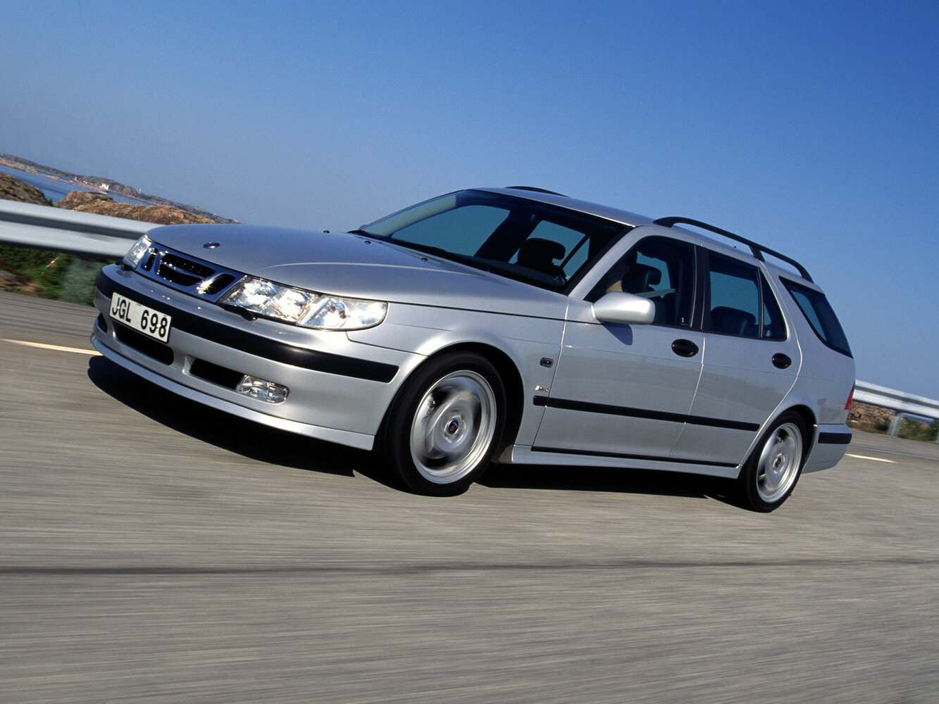 Saab 9-5 I (1997–2001) · 2.3 MT (230 л.с.)
