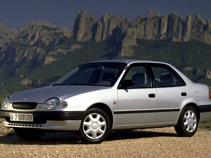 Toyota Corolla VIII (E110) (1995–2000) · 1.5 MT (100 л.с.)