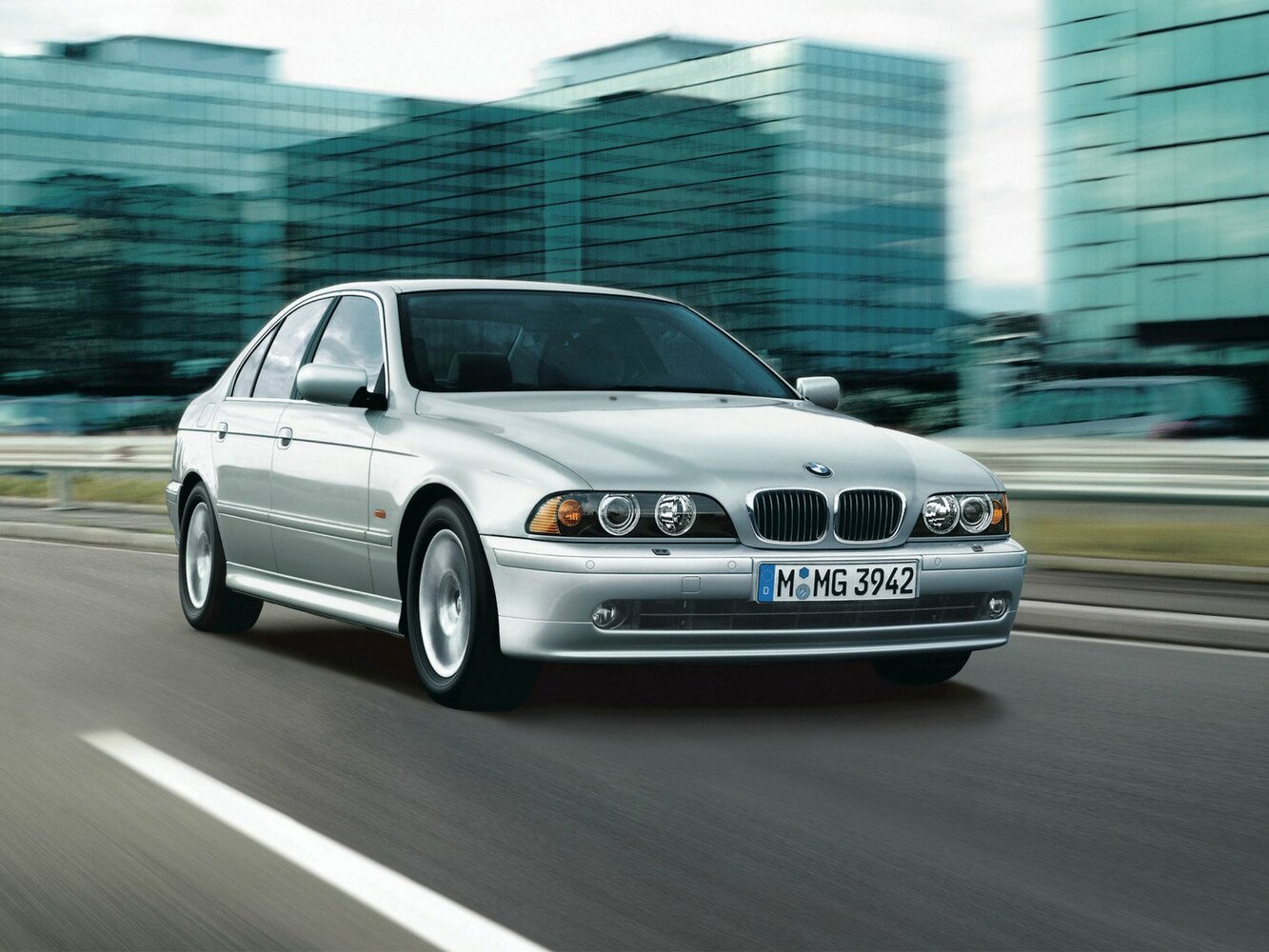 520d 2.0d MT (136 л.с.)