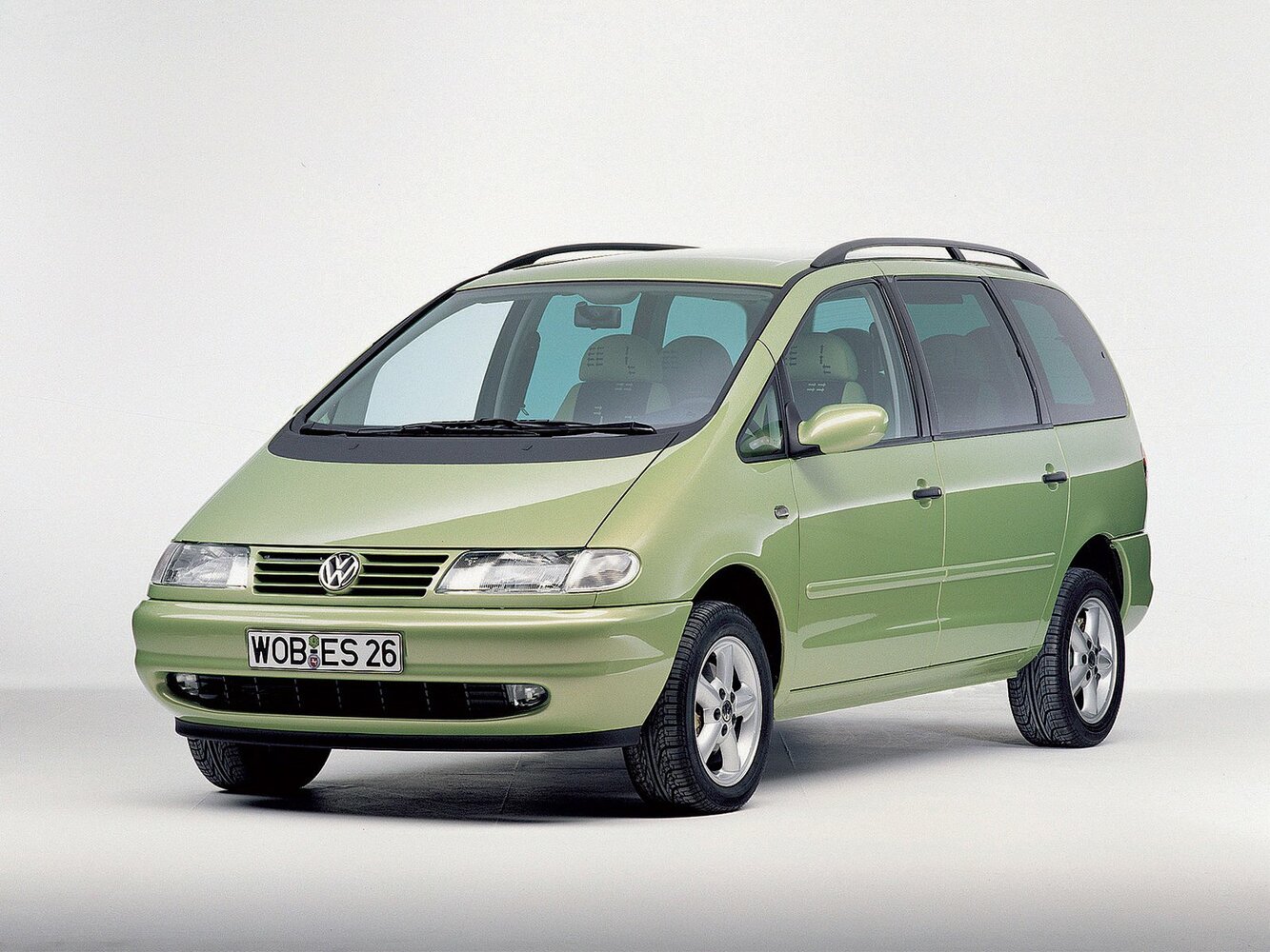 Volkswagen Sharan I (1995–2000) · 1.8 MT (150 л.с.)