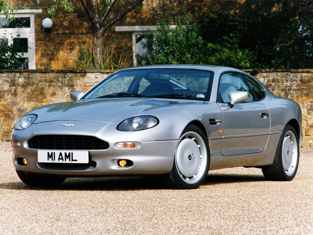 Aston Martin DB7 I (1994–1999) · 3.2 AT (340 л.с.)
