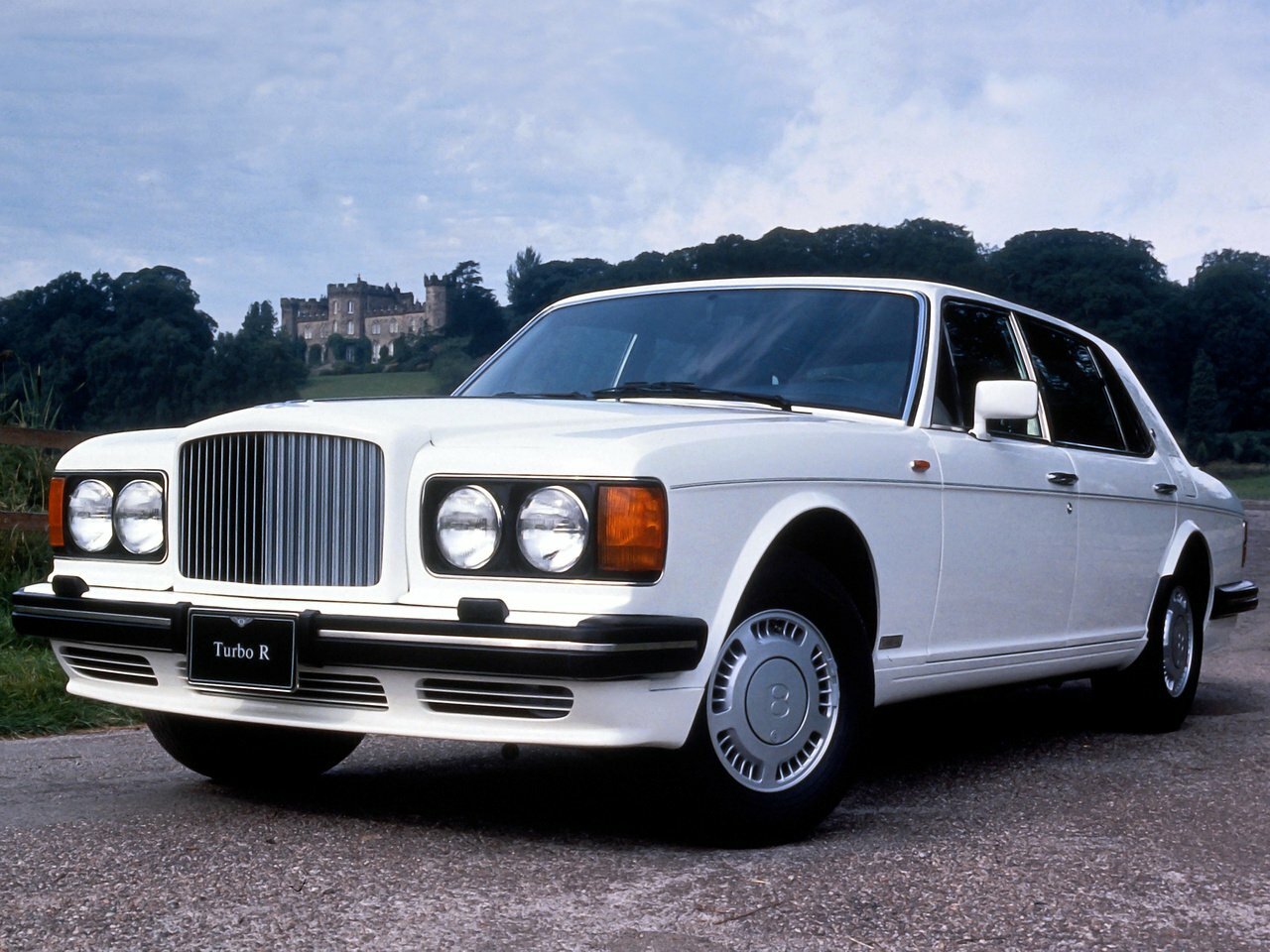 Bentley Turbo R (1985–1999) · 6.8 AT (313 л.с.)