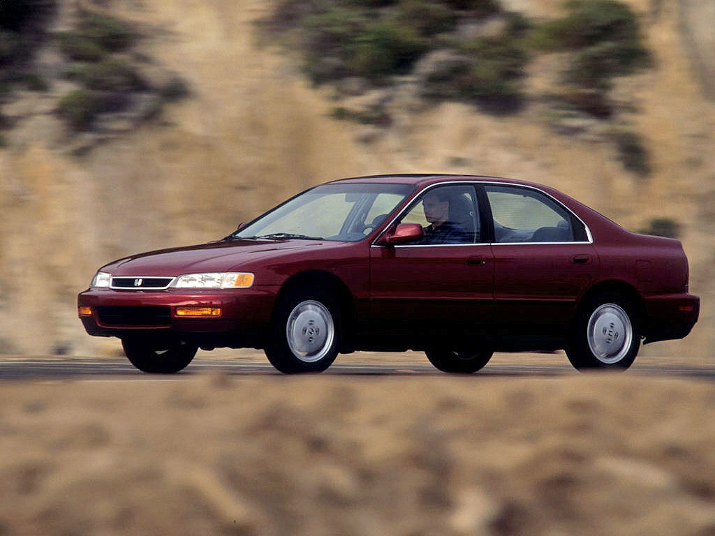 Honda Accord V (1993–1998) · 2.0 MT (131 л.с.)