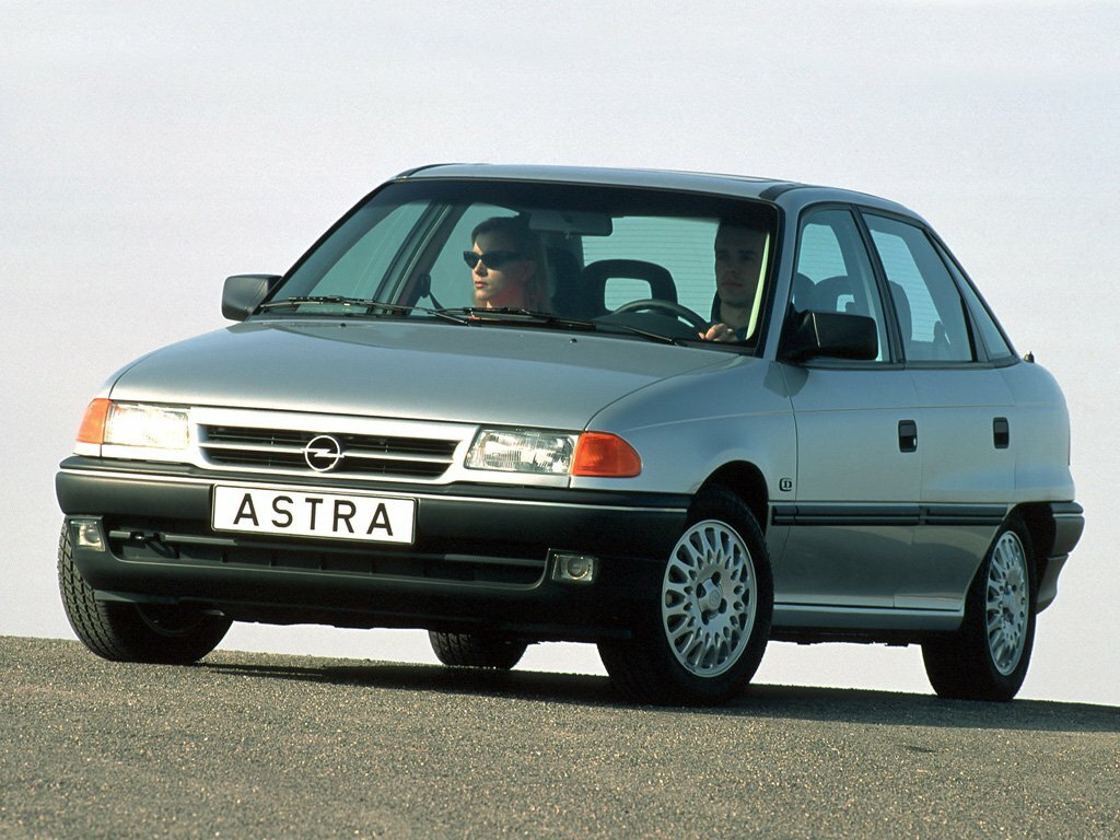 Opel Astra F (1991–2002) · 1.6 MT (71 л.с.)
