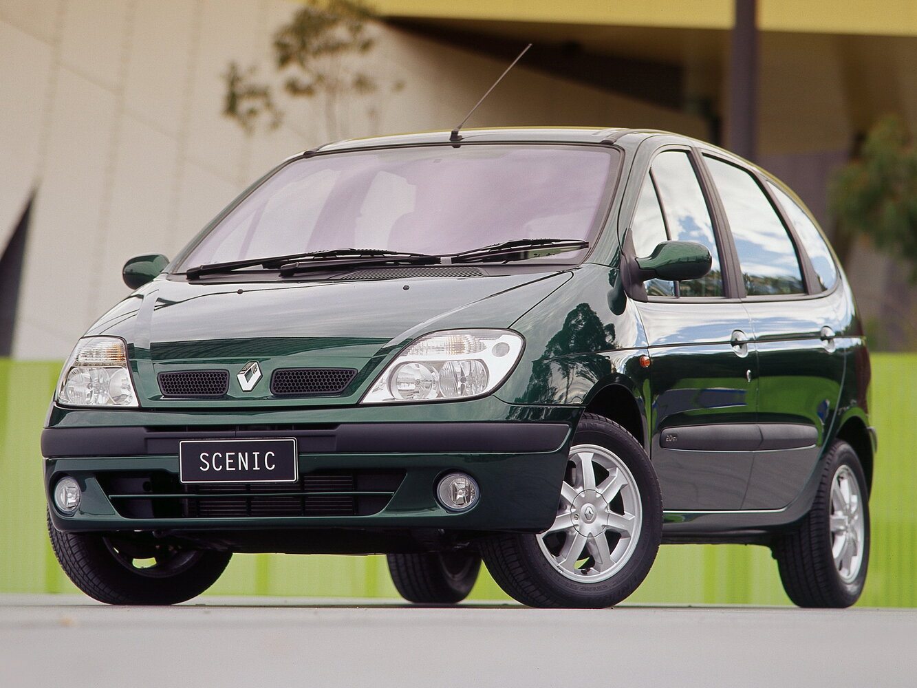 Renault Scenic I Рестайлинг (1999–2003) · 2.0 AT (140 л.с.)