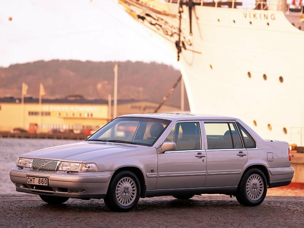 Volvo S90 I (1996–1998) · 2.9 AT (180 л.с.)