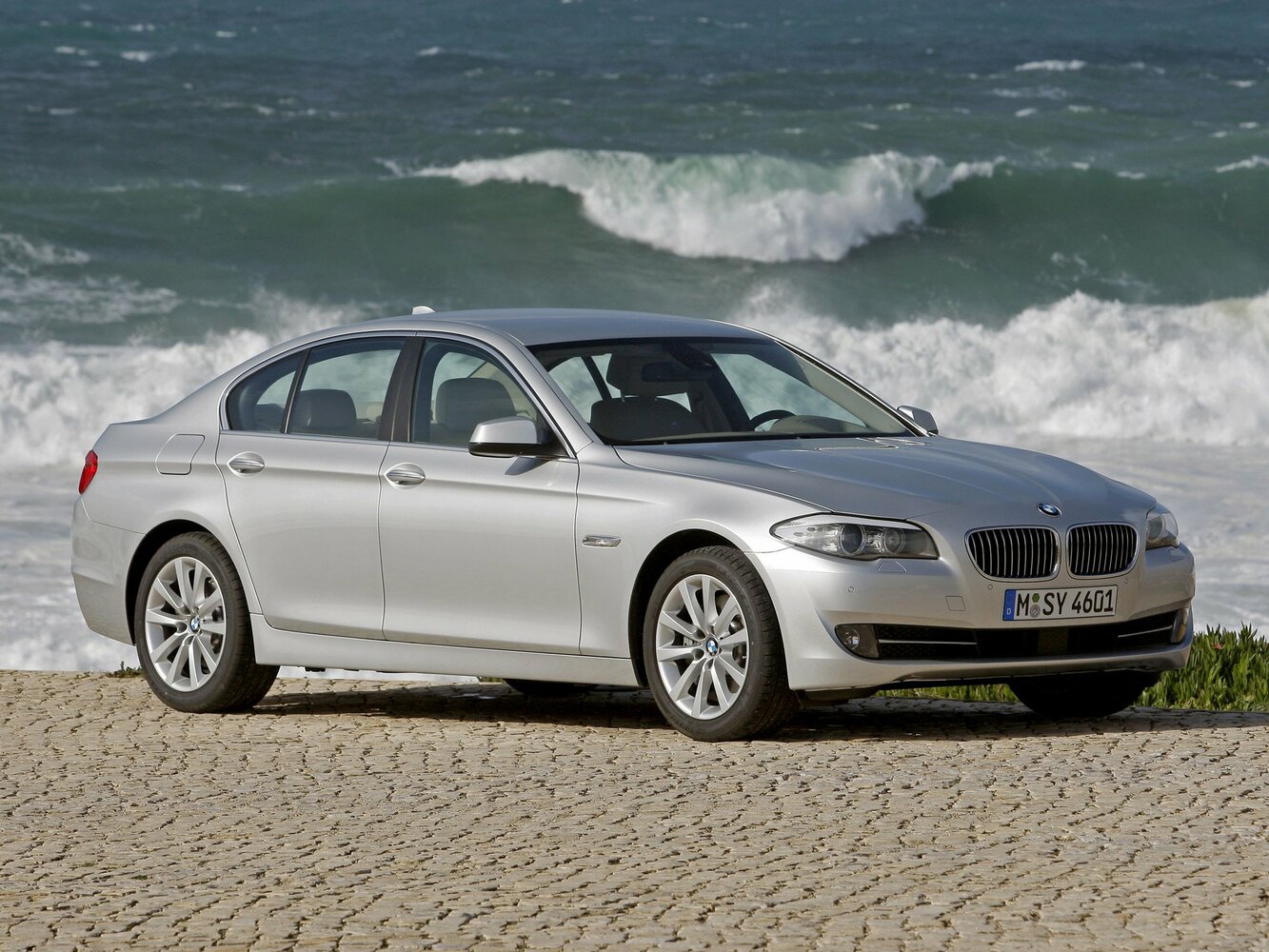 520d 2.0d MT (184 л.с.)