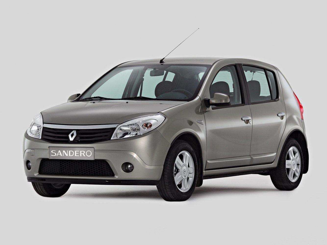 Renault Sandero I (2009–2014) · 1.6 AT (103 л.с.)