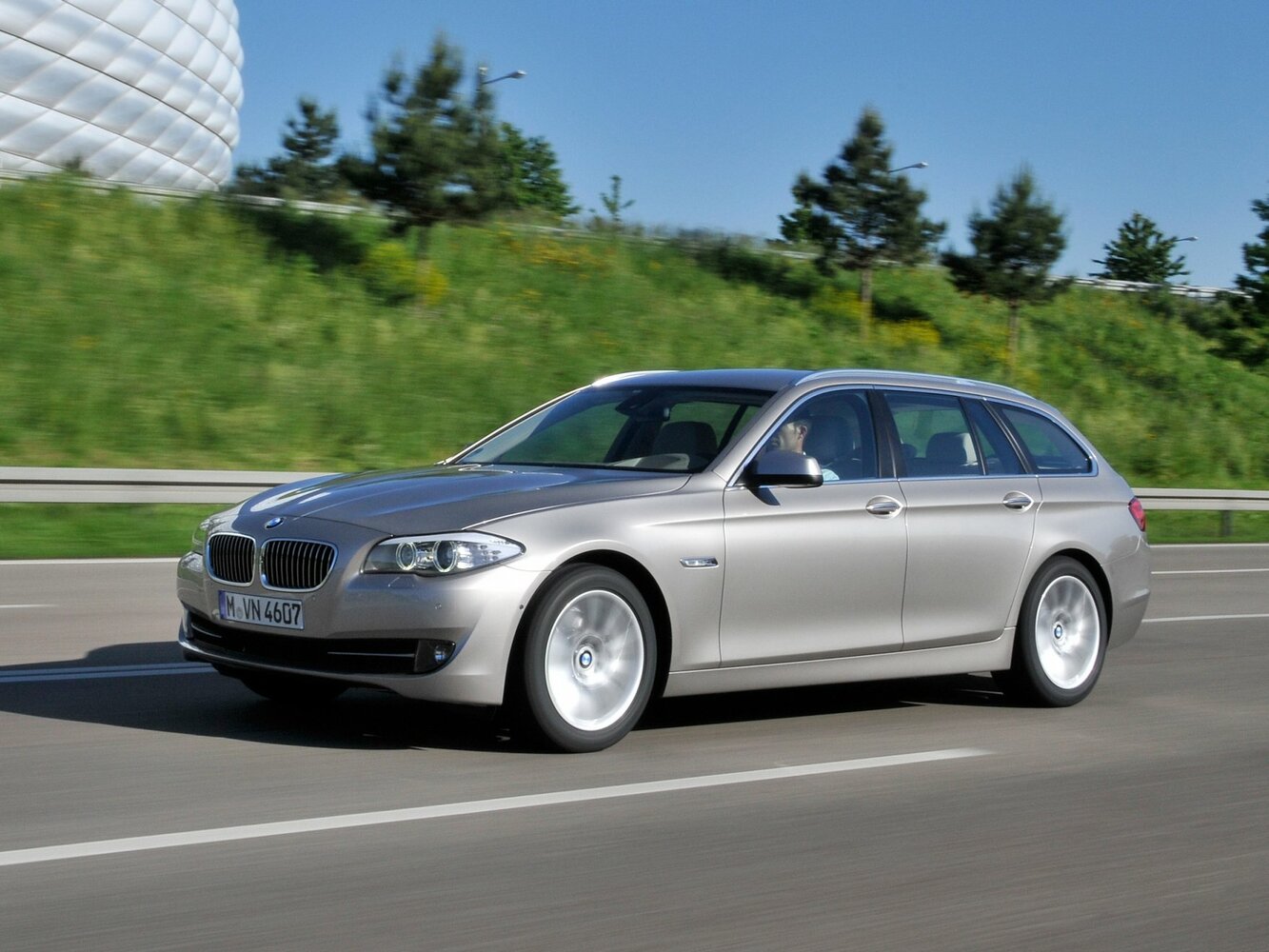 520d 2.0d MT (184 л.с.)