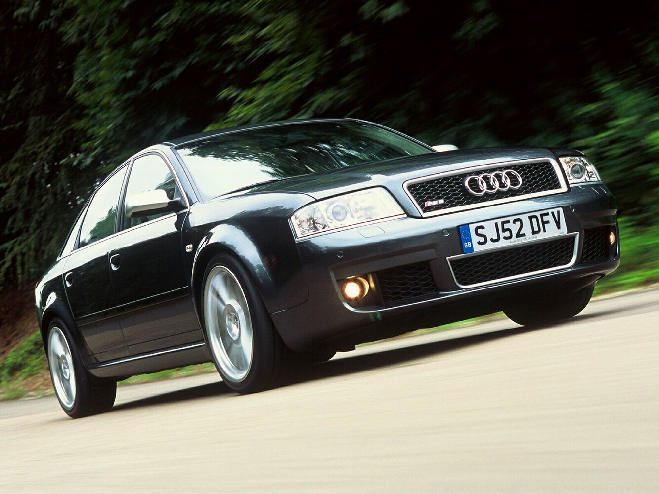 Audi RS 6 I (C5) (2002–2006) · 4.2 AT (450 л.с.) 4WD