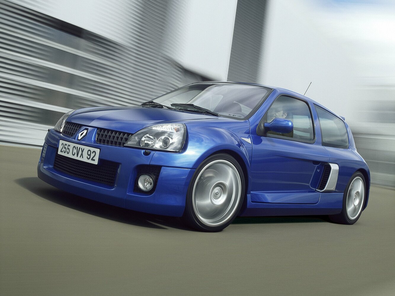 Renault Clio V6 (2001–2005) · 3.0 MT (226 л.с.)