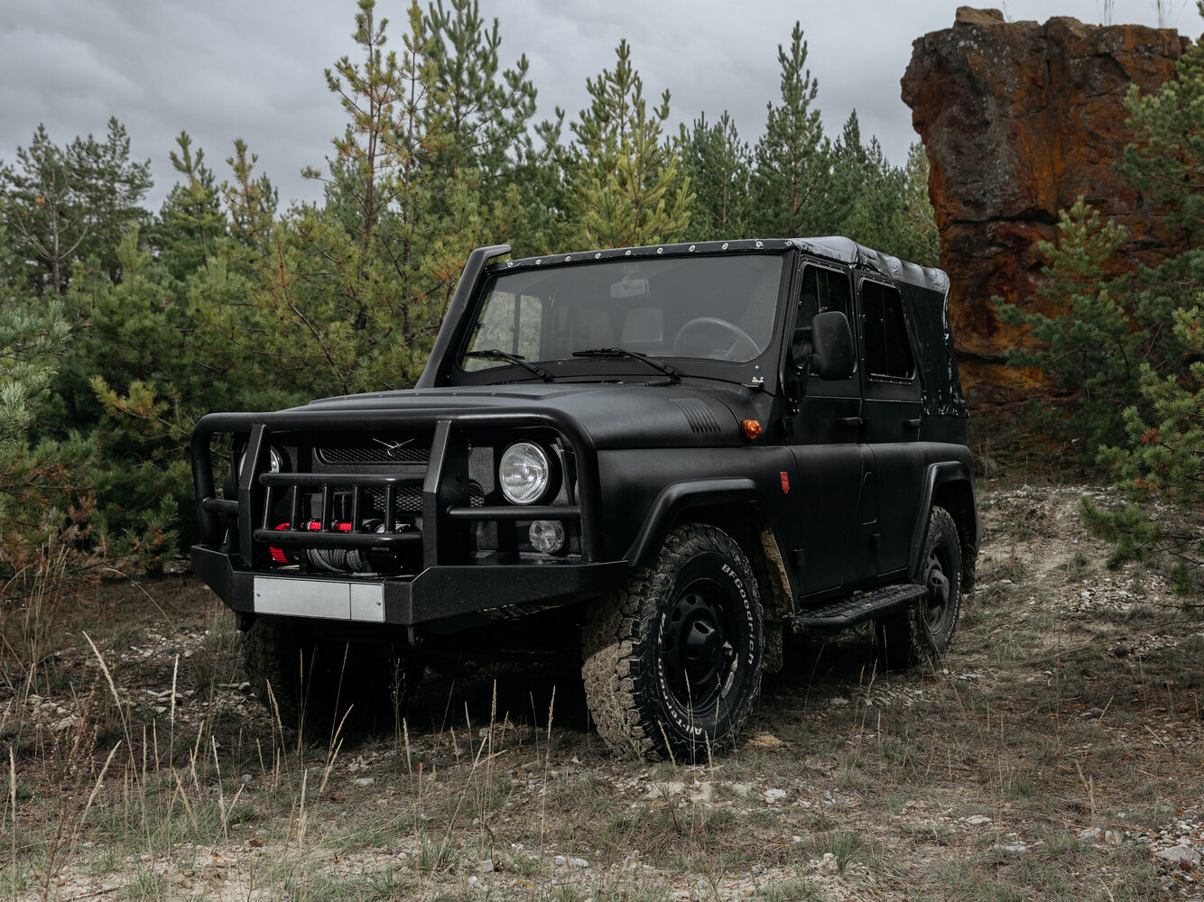 УАЗ Hunter (2003–2026) · 31519 2.9 MT (84 л.с.) 4WD