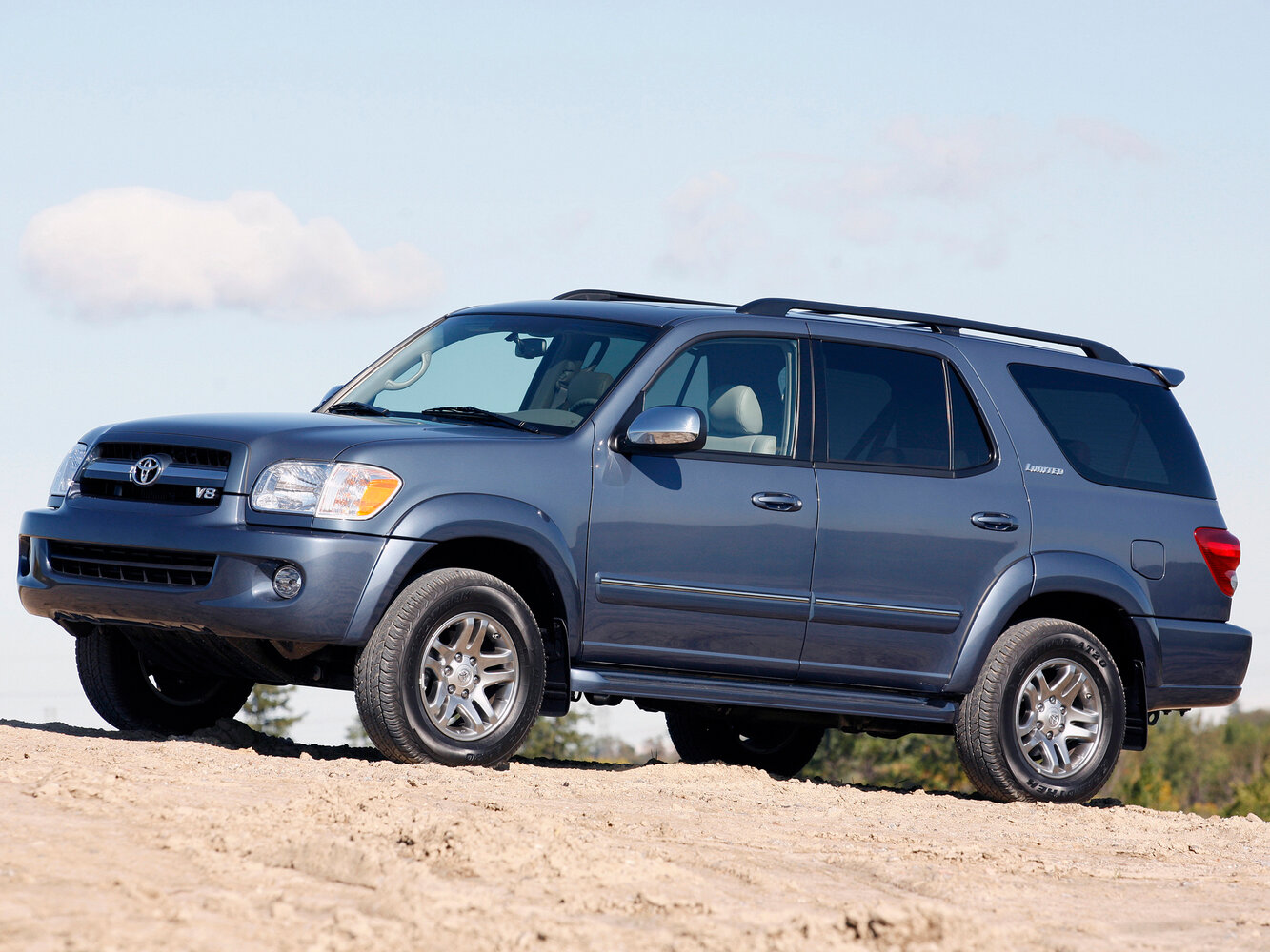 Toyota Sequoia I Рестайлинг (2004–2007) · 4.7 AT (282 л.с.) 4WD