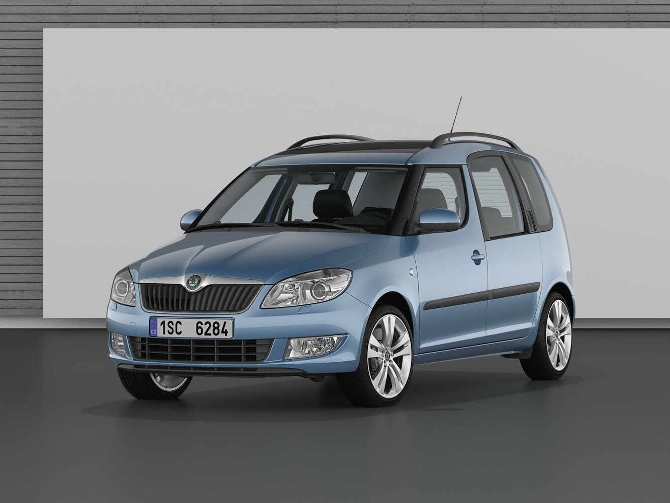 Skoda Roomster I Рестайлинг (2010–2015) · 1.2 AMT (105 л.с.)