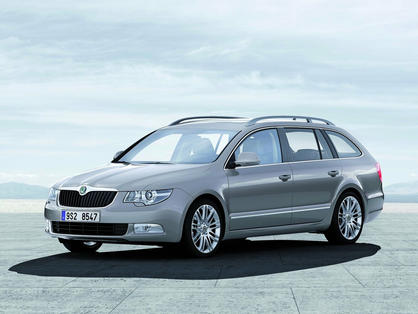 Skoda Superb II (2008–2013) · 1.6d MT (105 л.с.)