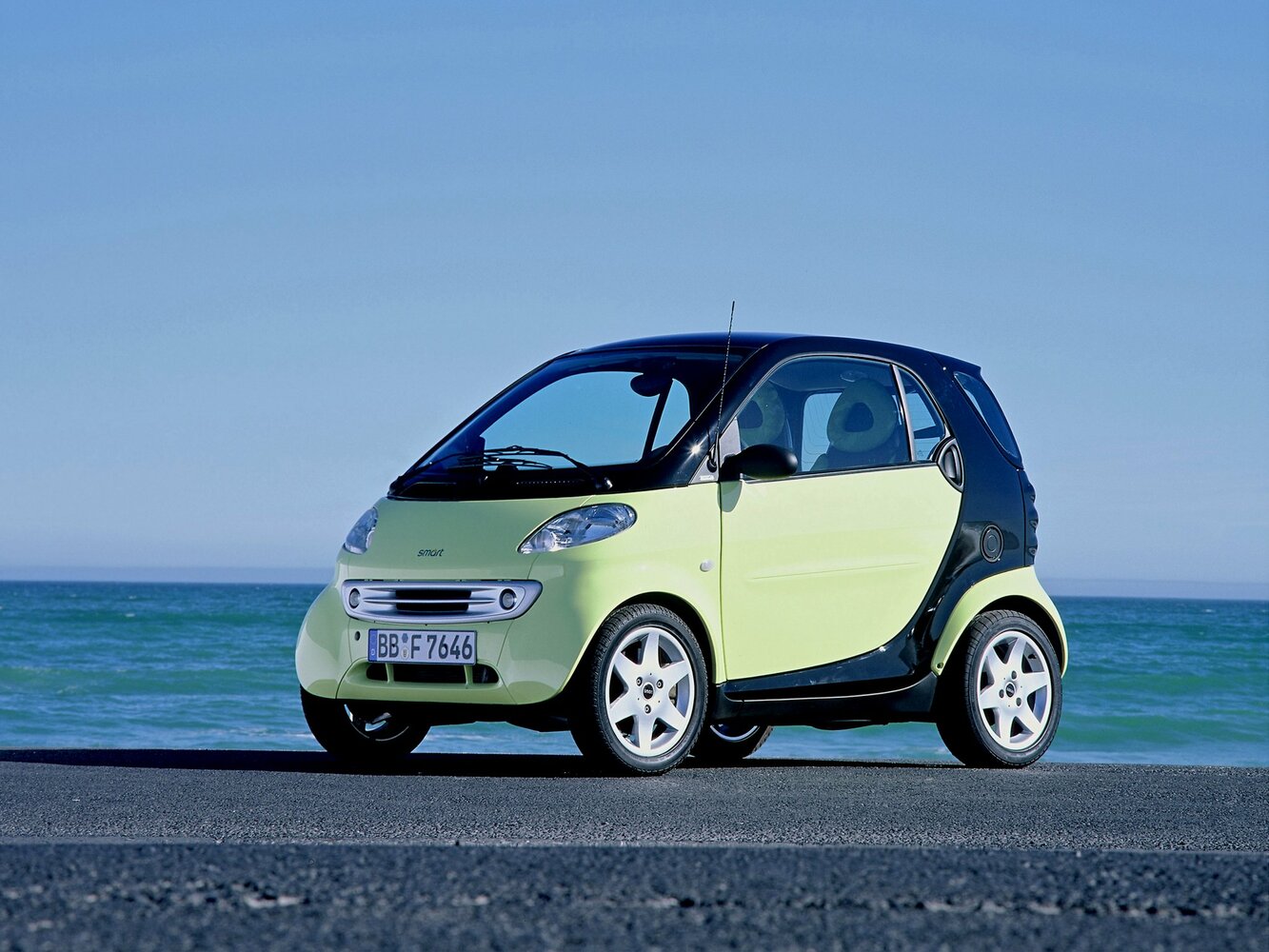 Smart Fortwo I (1998–2004) · City-Coupe 0.7 AMT (75 л.с.)