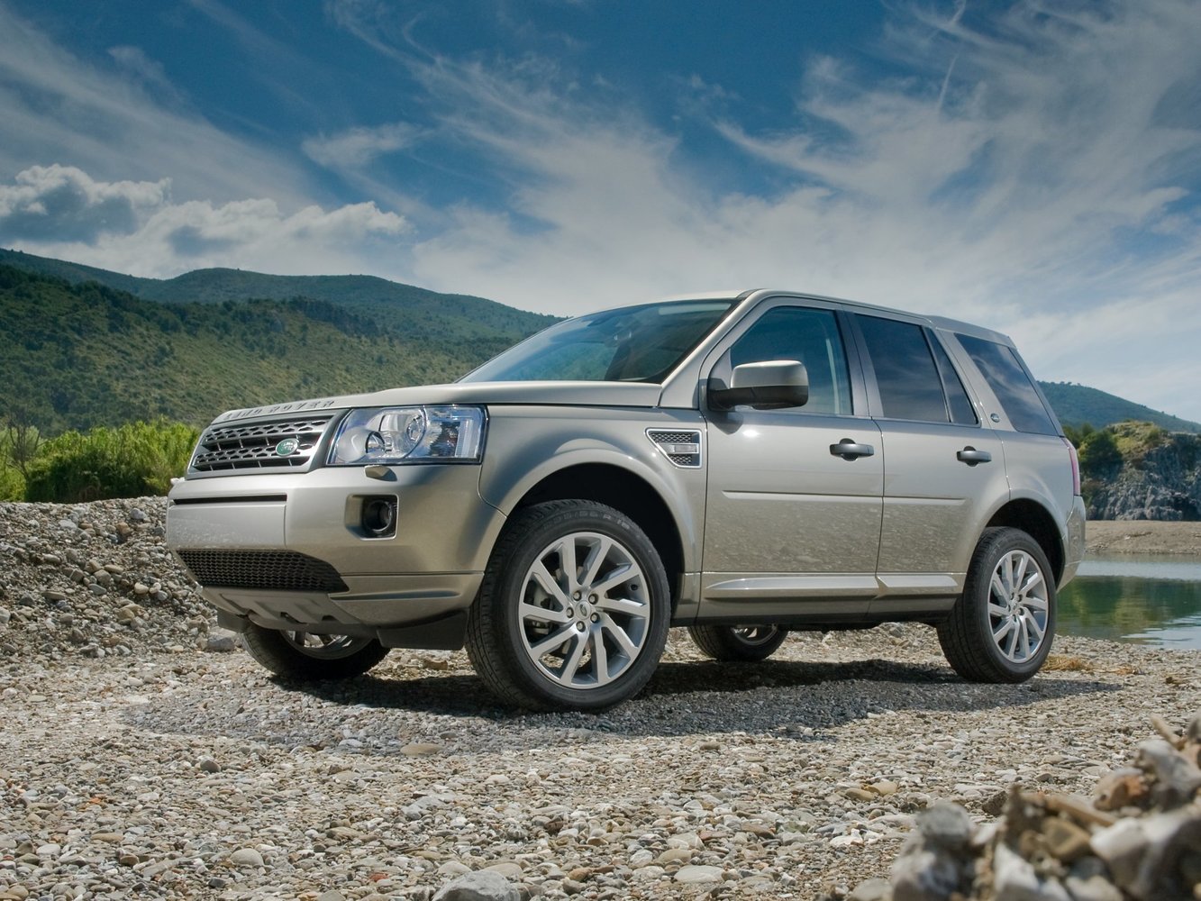 Land Rover Freelander II Рестайлинг (2010–2012) · 2.2d AT (150 л.с.) 4WD